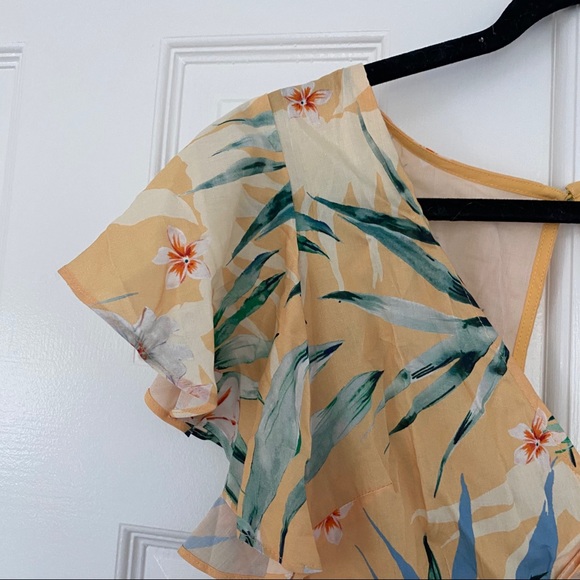 FINDERS KEEPERS Paradise Tropical Playsuit Romper - Picture 7 of 10